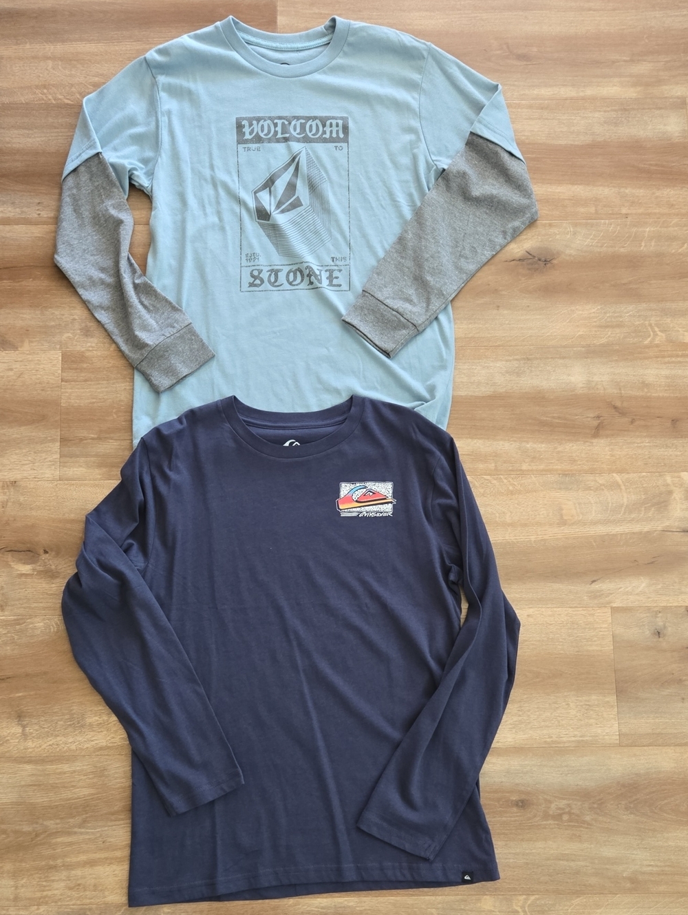 Volcom & Quiksilver Long-Sleeve Tees in Light Blue/Grey and Navy